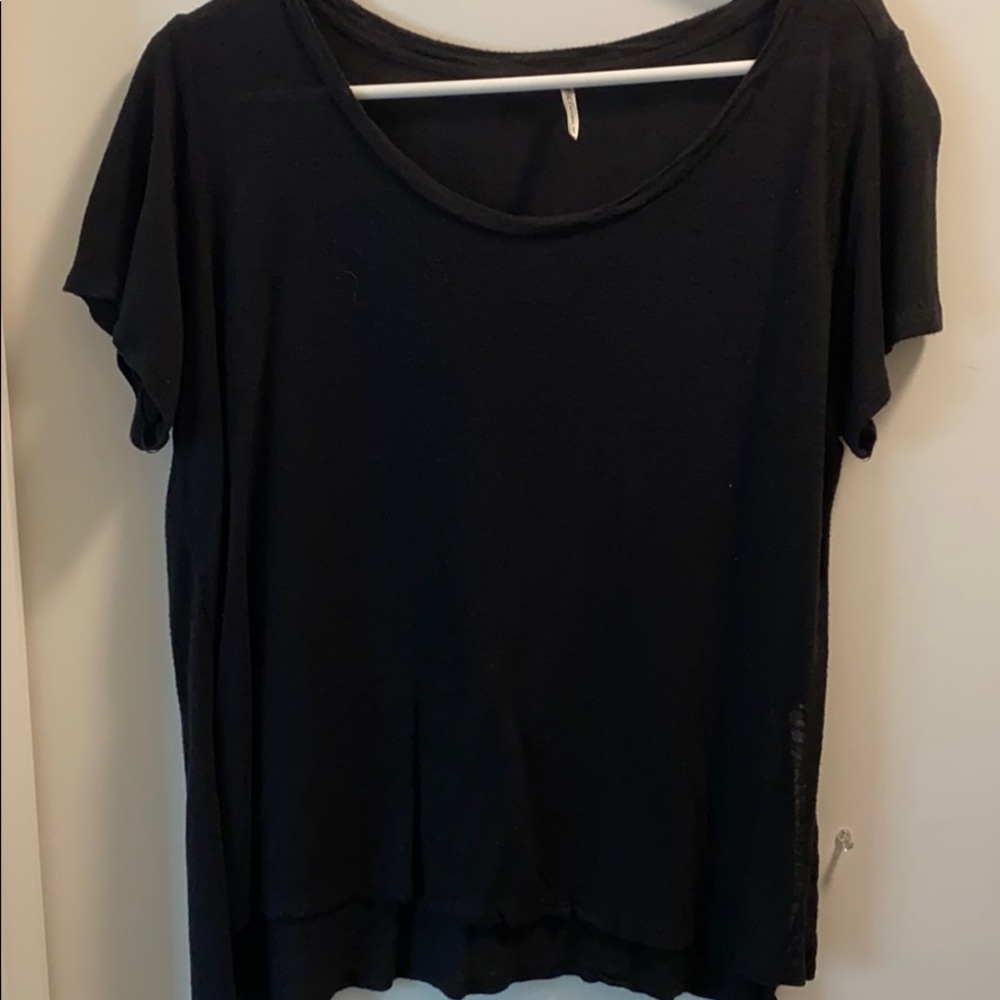 Lresics Black T shirt